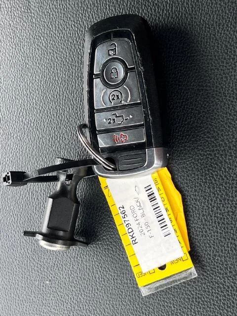 Used 2024 Black Ford XLT image 39