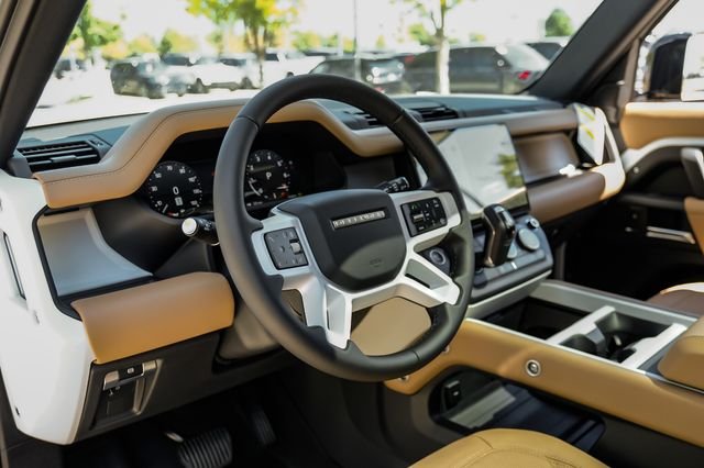 New 2026 Fuji White Land Rover S image 22