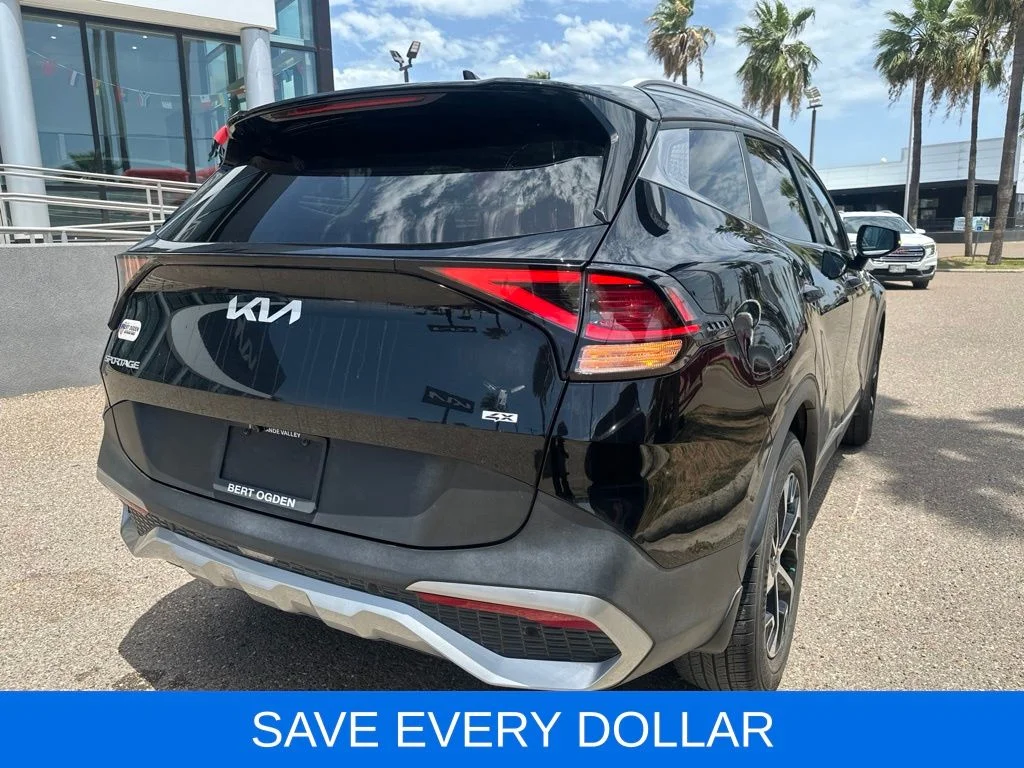 Used 2023 Black Kia EX image 5