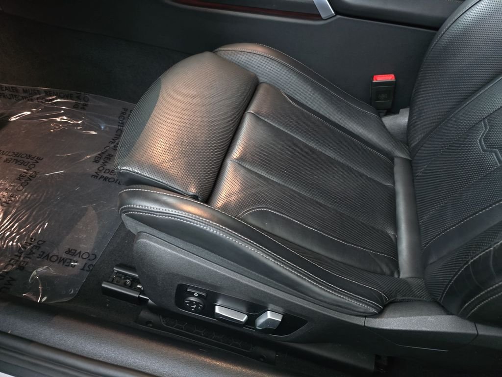 Used 2022 Carbon Black Metallic BMW 840i image 28