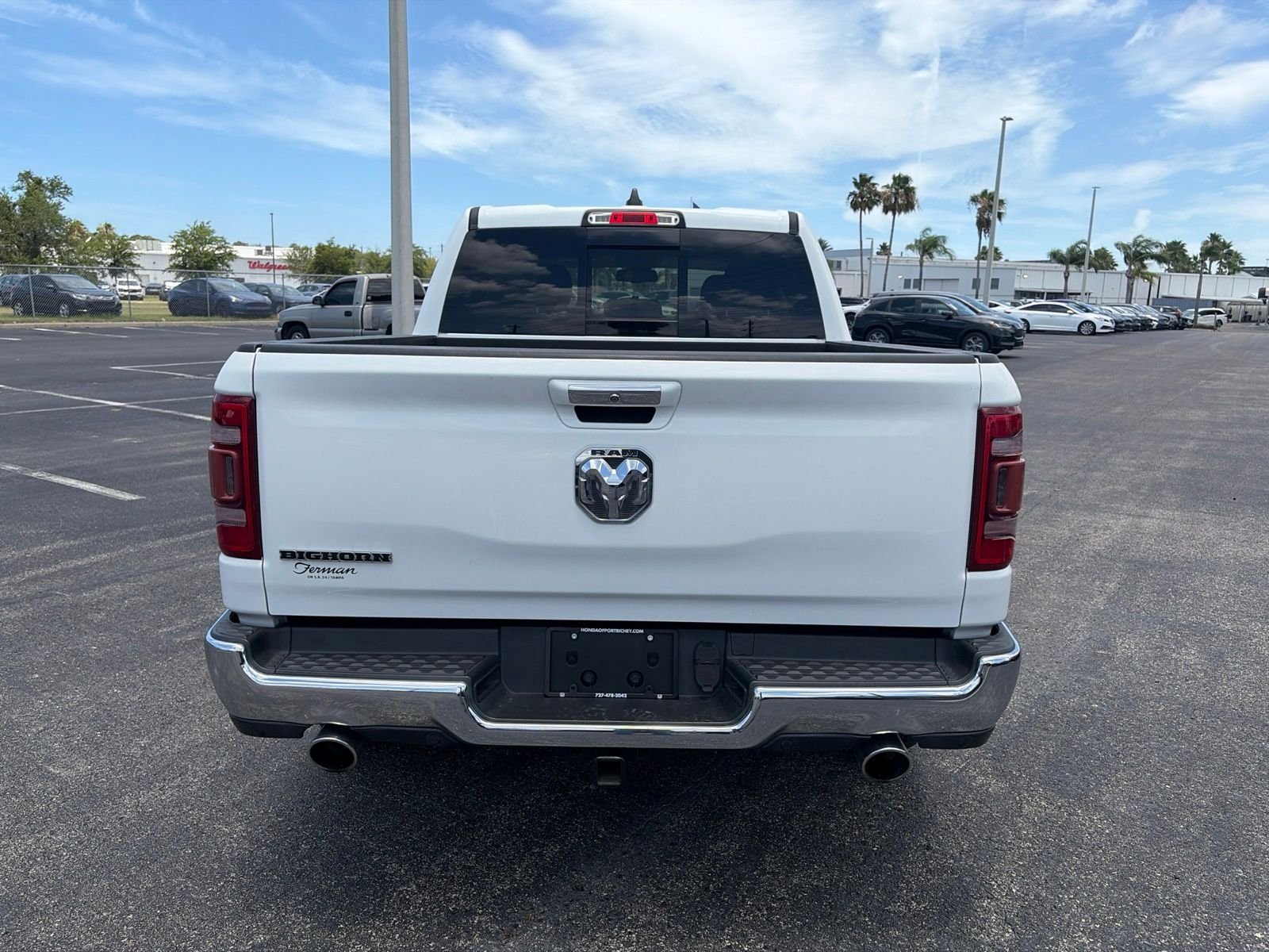 Used 2022 White Ram Big Horn/Lone Star image 6