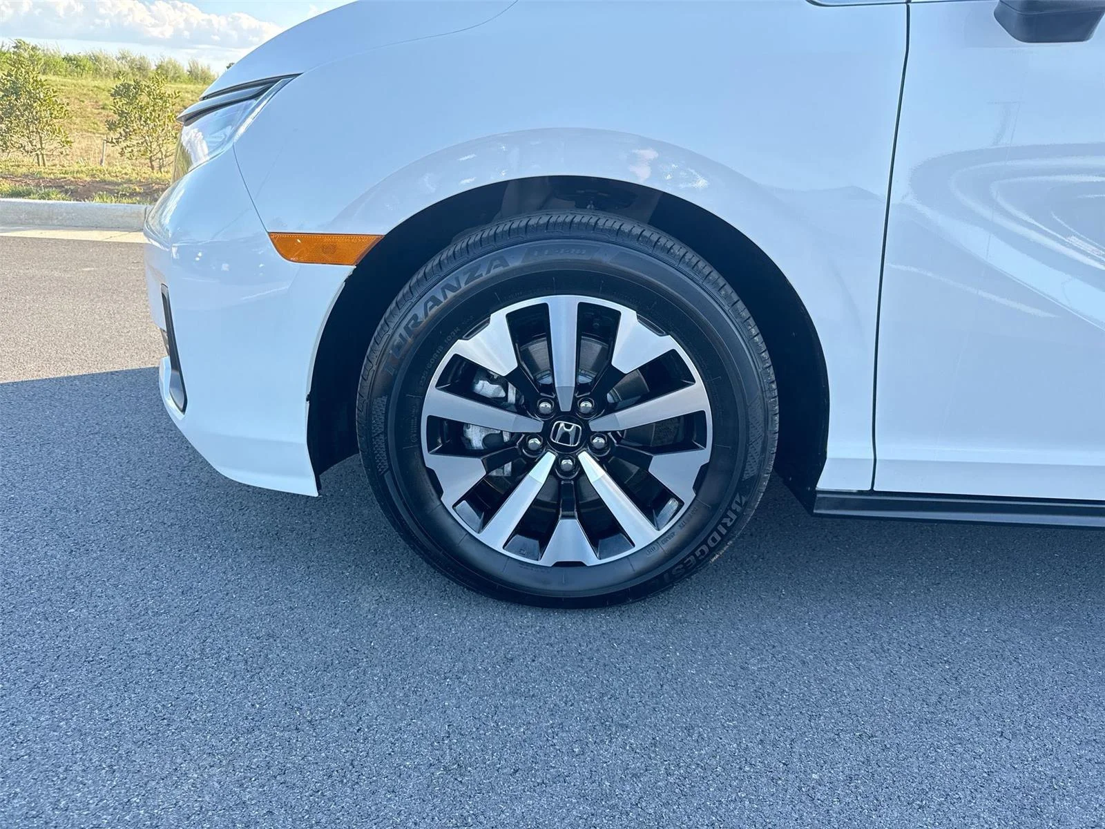 2026 Honda Odyssey EX-L - Photo 13