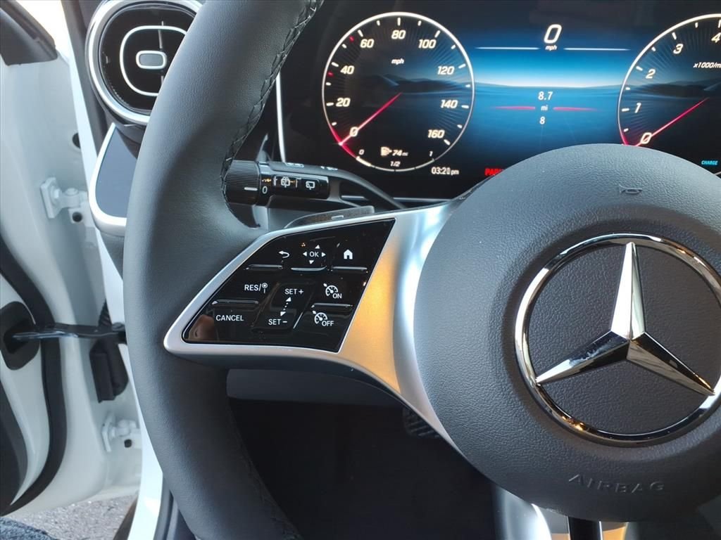 Used 2026 Polar White Mercedes-Benz GLC 300 image 20