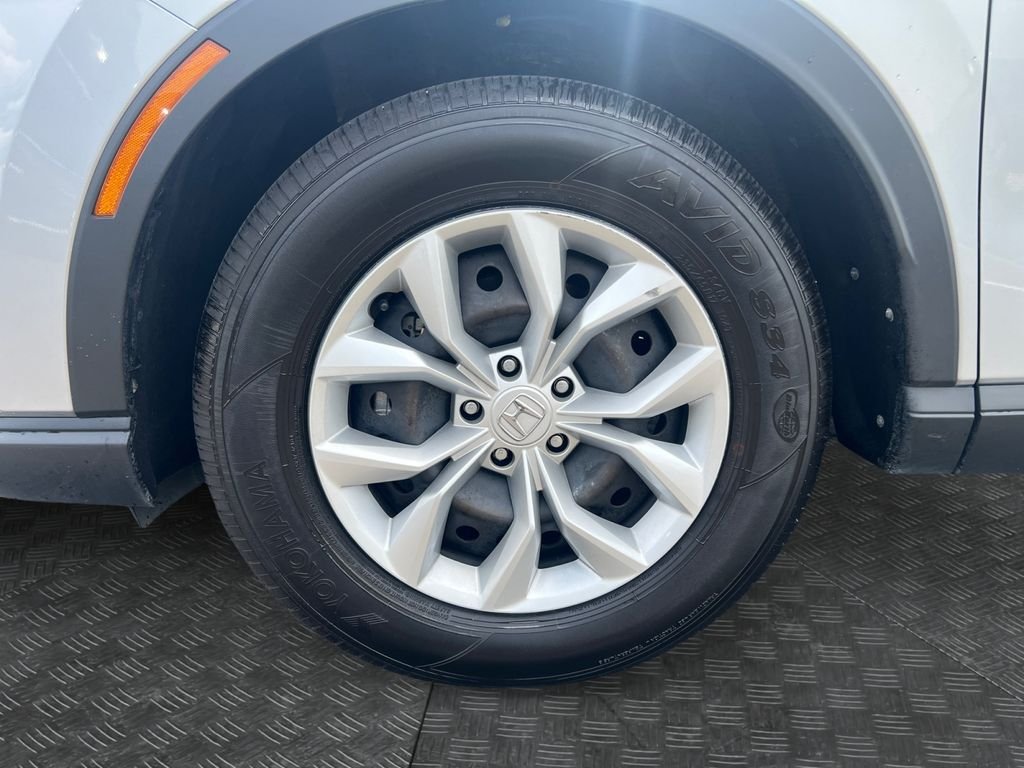 2025 Honda CR-V LX - Photo 14