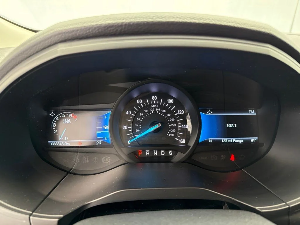 Used 2022 White Ford SEL image 25