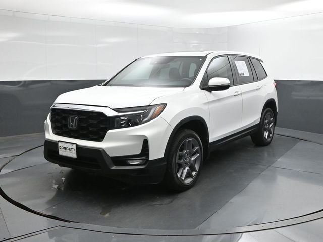 Used 2023 White Honda EX-L image 1