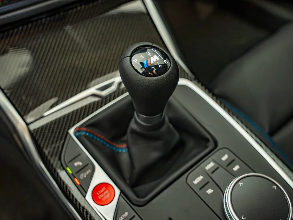 New 2026 Portimao Blue Metallic BMW  image 32