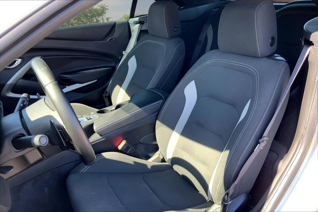 Used 2017 Silver Chevrolet 1LT image 18