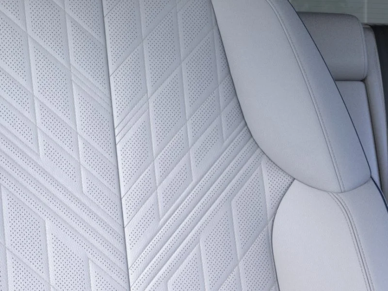 New 2027 Vibrant White Tricoat Cadillac OPTIQ-V image 21