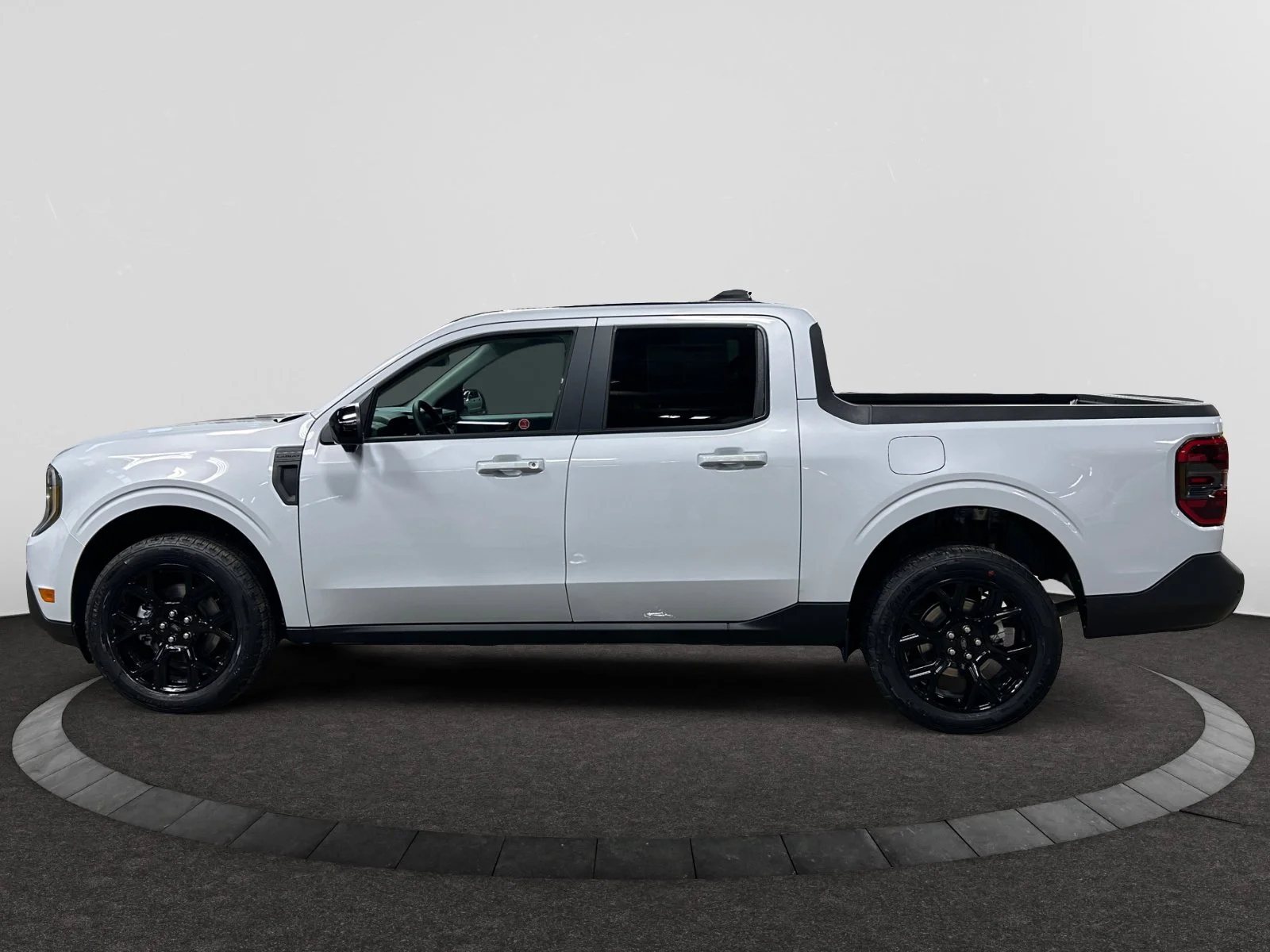 New 2026 Space White Metallic Ford Lariat image 2