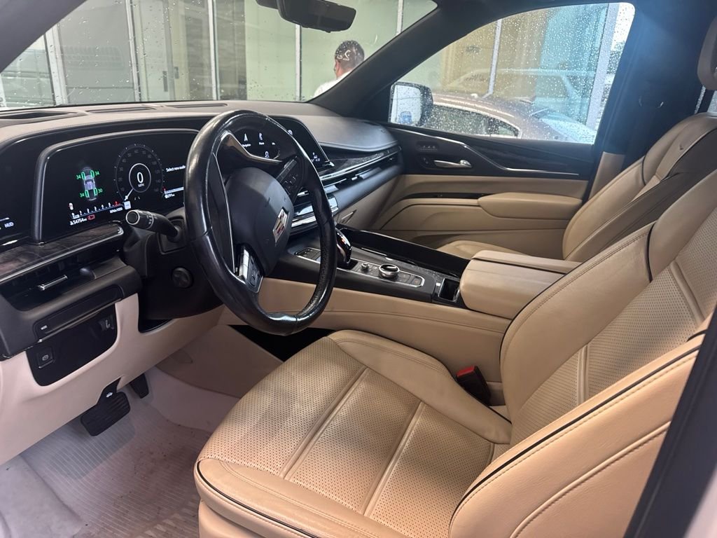 Used 2021 Crystal White Tricoat Cadillac Premium image 3