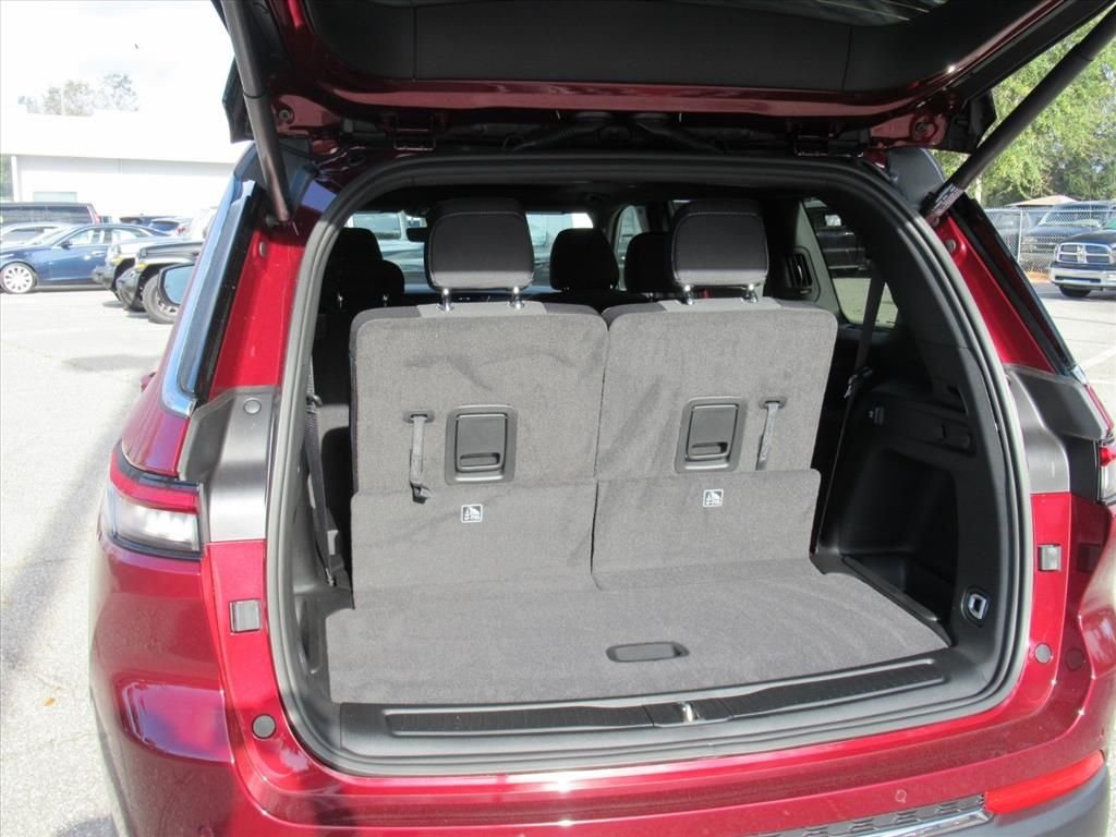 New 2026 Velvet Red Pearlcoat Jeep Laredo X image 30