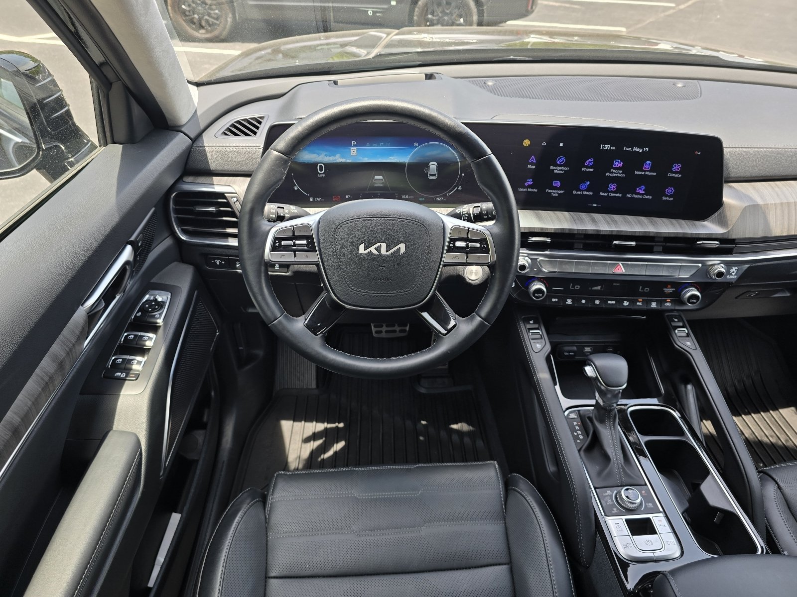 Used 2025 Black Kia SX-Prestige image 13