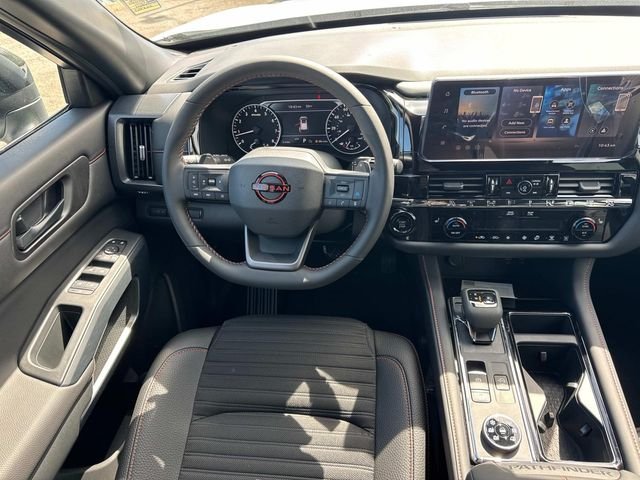New 2026 Everest White Pearl TriCoat Nissan Rock Creek® image 19