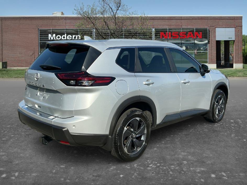 Used 2025 Brilliant Silver Metallic Nissan SV image 4