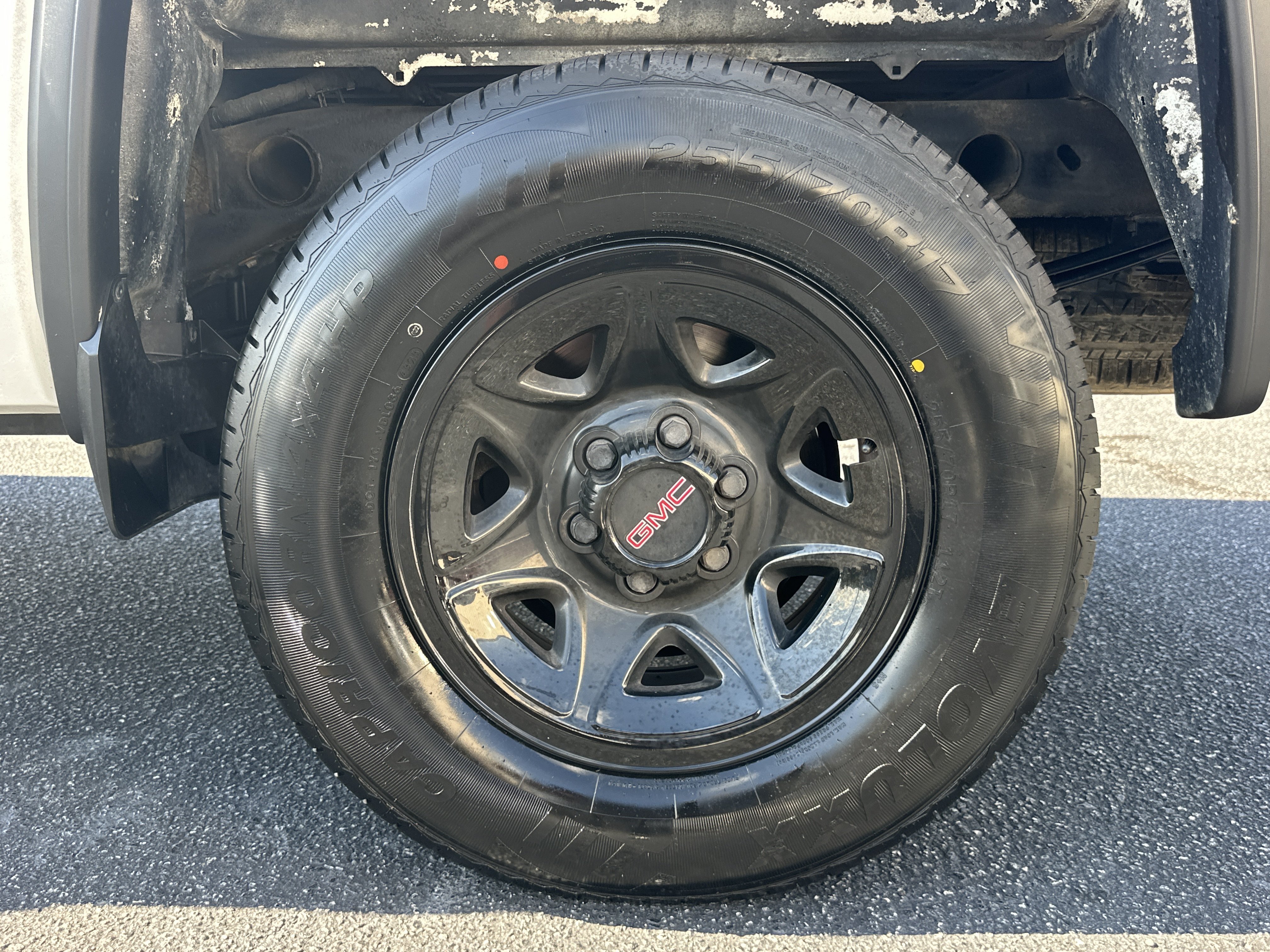 Used 2019 Summit White GMC DBL CAB 2WD image 18