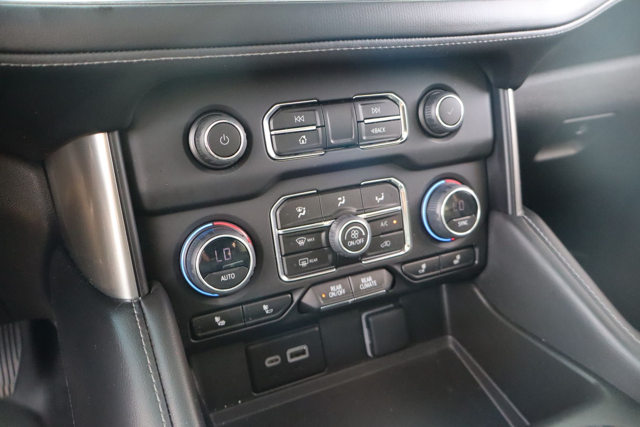 Used 2023 Dark Blue Chevrolet Z71 image 19