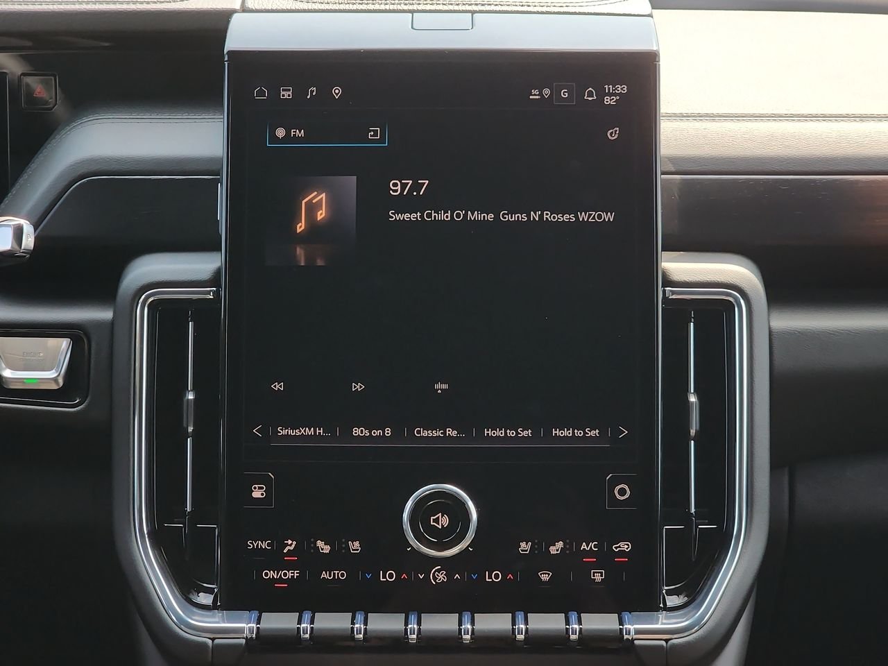 2026 GMC Yukon Denali - Photo 15