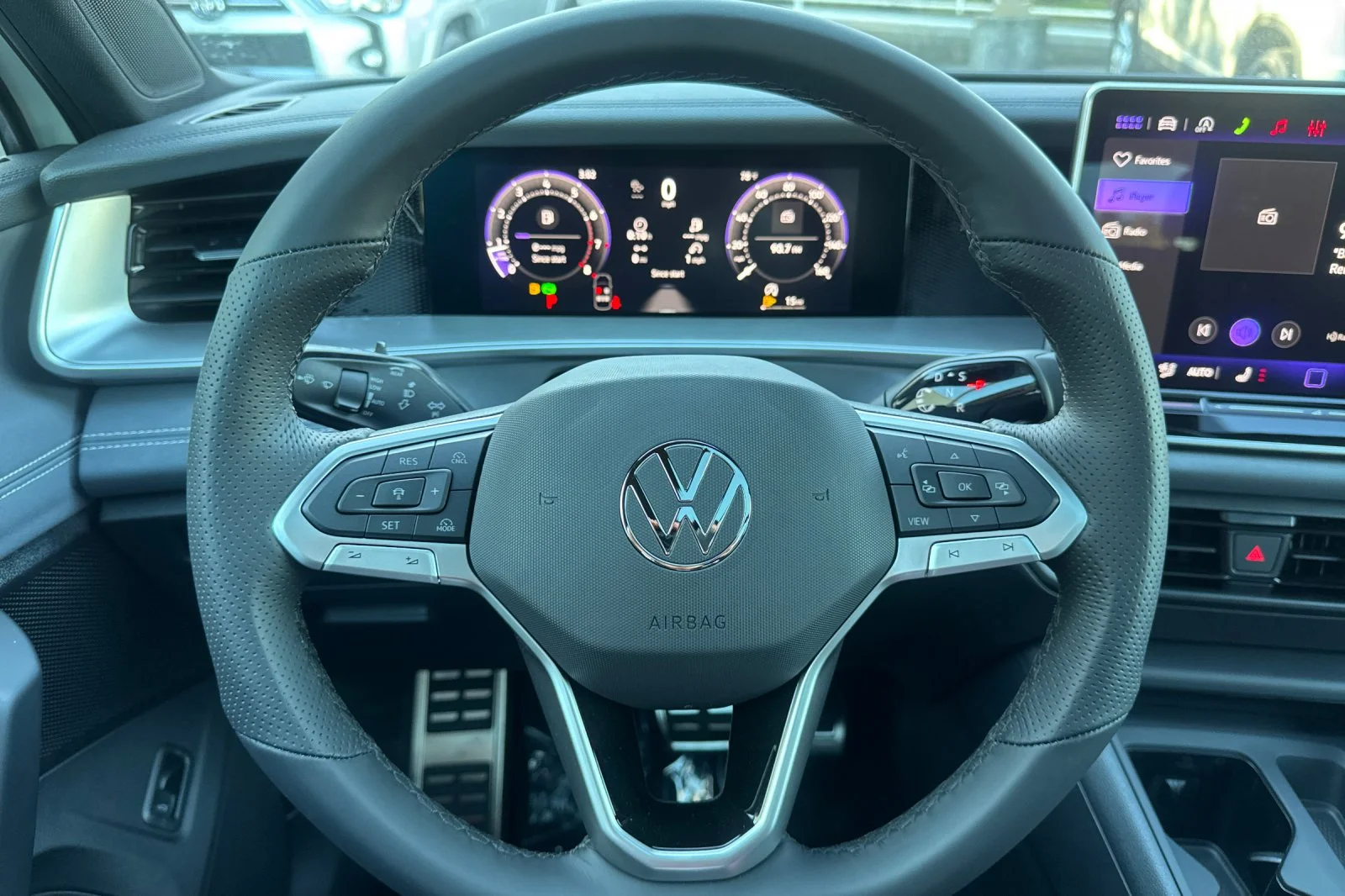 2026 Volkswagen Tiguan SE R-LINE BLACK - Photo 23