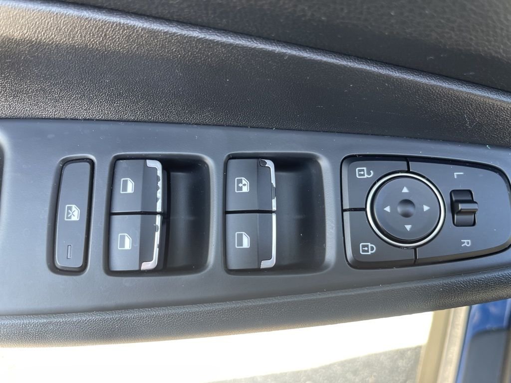 2021 Hyundai Santa Fe SE - Photo 12