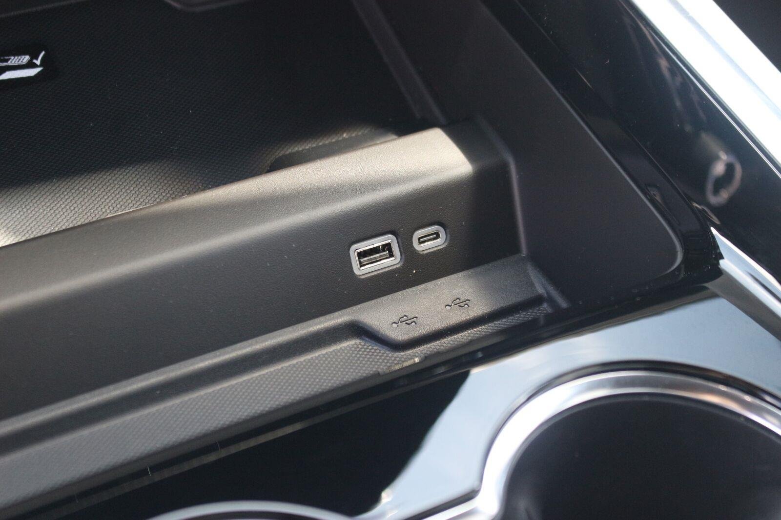 Used 2025 Black Chevrolet Premier image 25