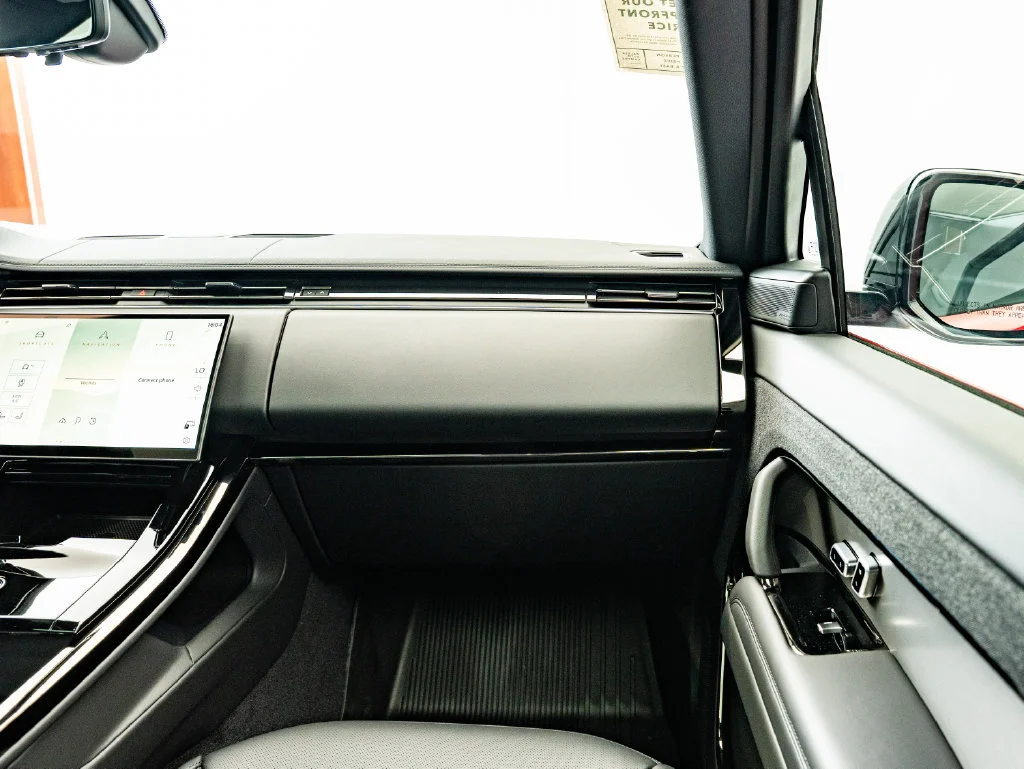 New 2026 Firenze Red Land Rover Dynamic SE image 45