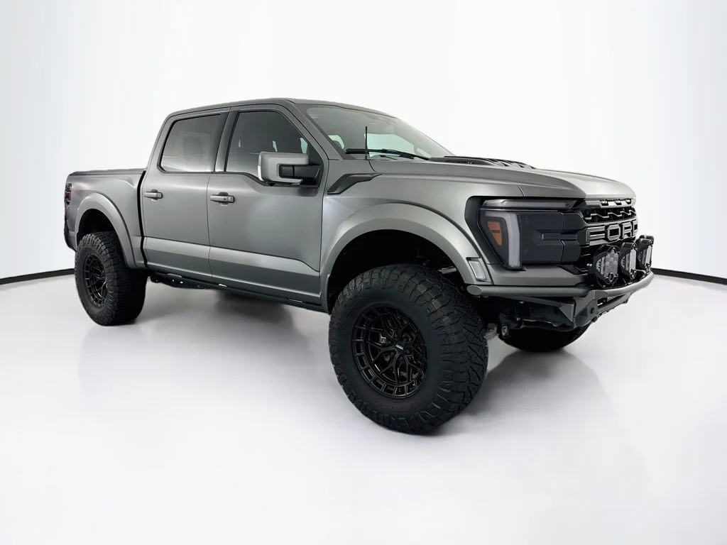 Used 2025 Gray Ford Raptor image 3