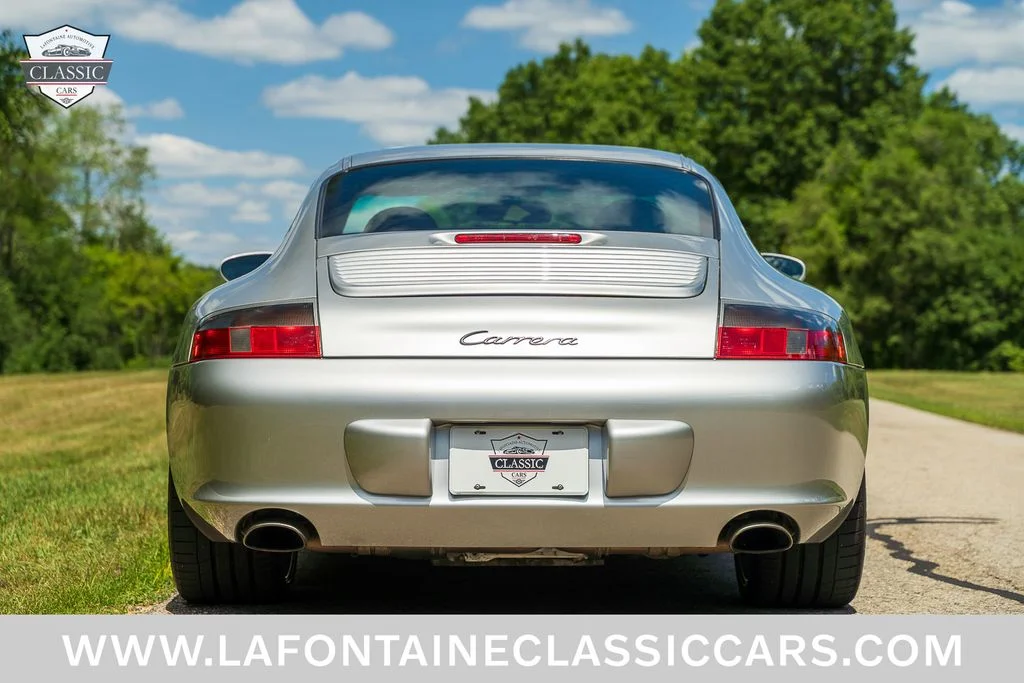 Used 2002 Silver Porsche Carrera image 24