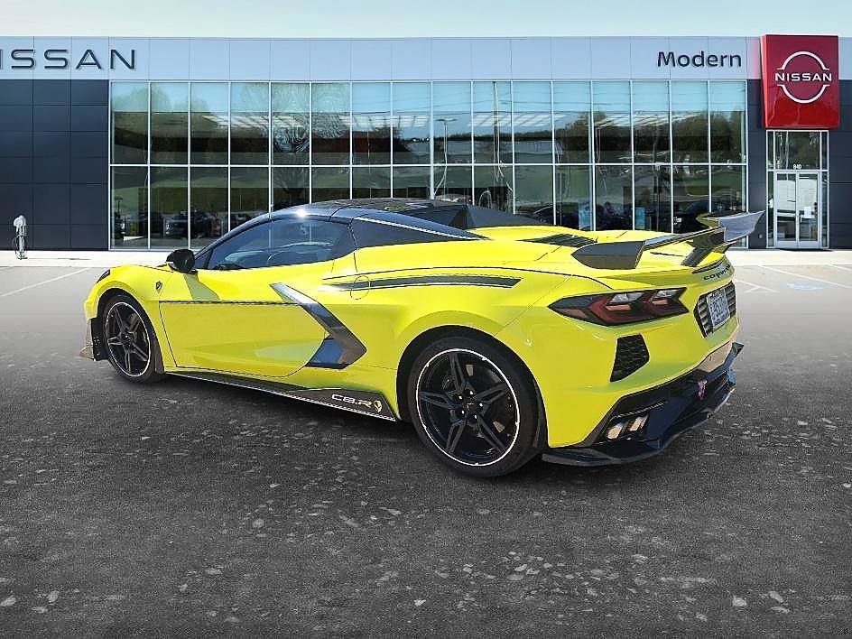 Used 2020 Accelerate Yellow Metallic Chevrolet 2LT image 6