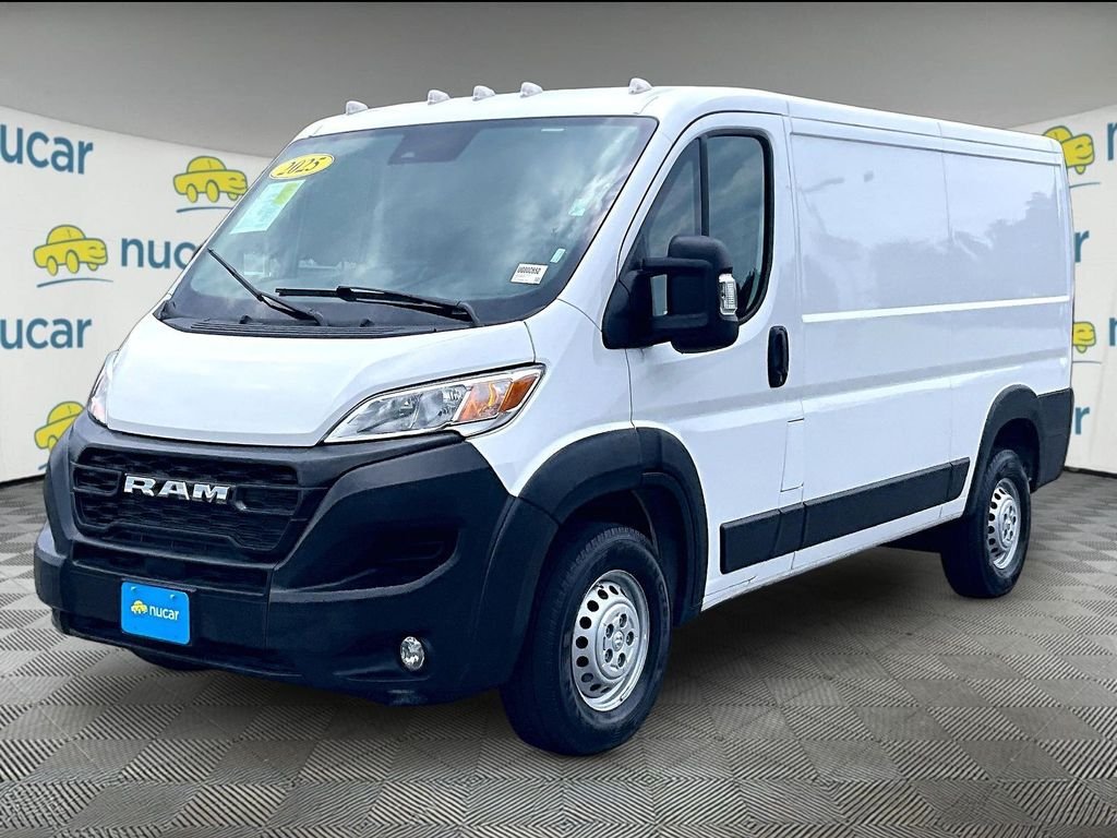 Used 2025 White Ram Base image 3
