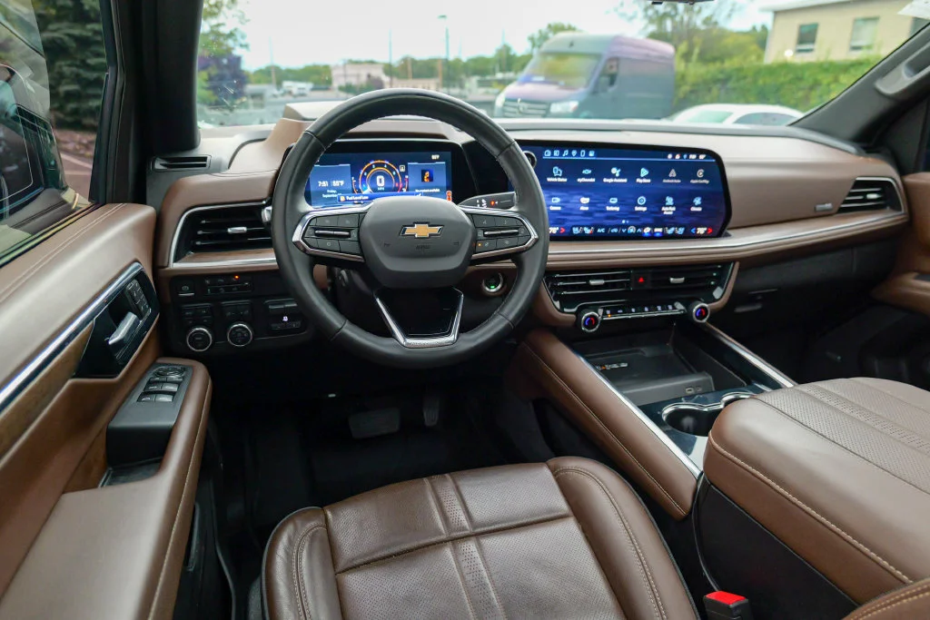 Used 2025 Black Chevrolet High Country image 42