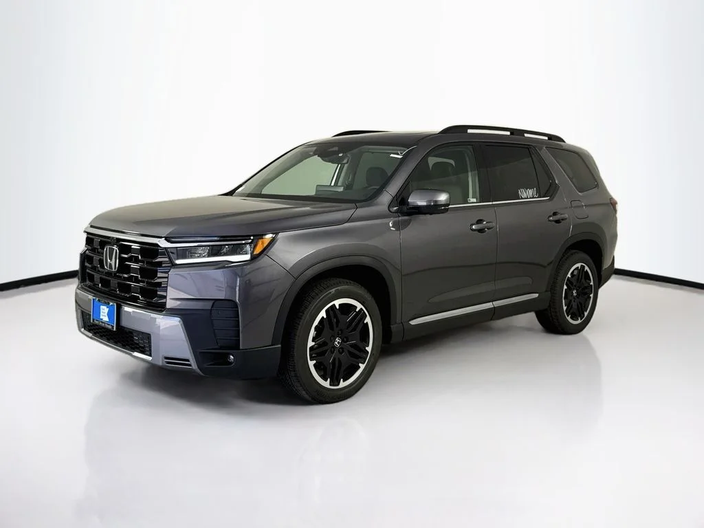 New 2026 Modern Steel Metallic Honda Touring image 3
