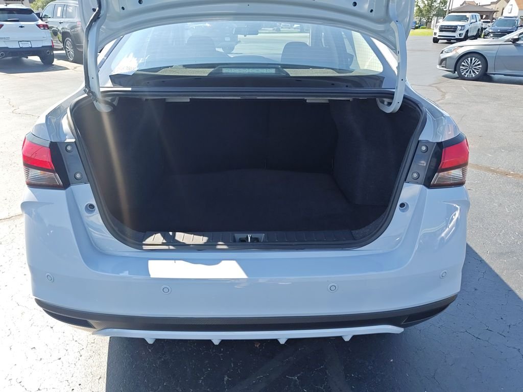 Used 2024 Gray Nissan 1.6 SV image 9