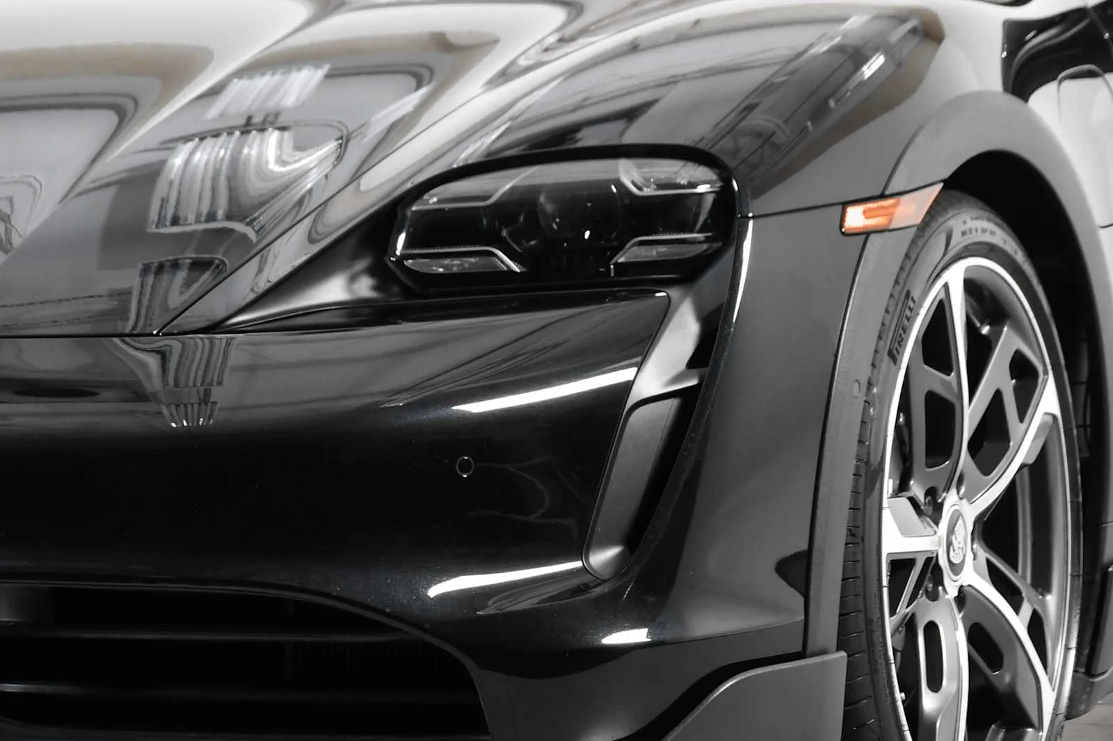 Used 2021 Jet Black Metallic Porsche 4 image 10