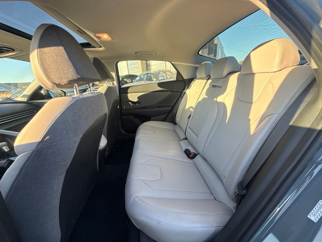 2021 Hyundai Elantra Limited - Photo 10