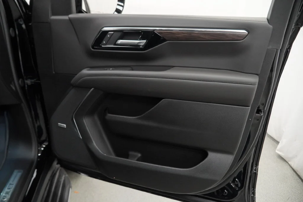 New 2026 Black Chevrolet LT image 37