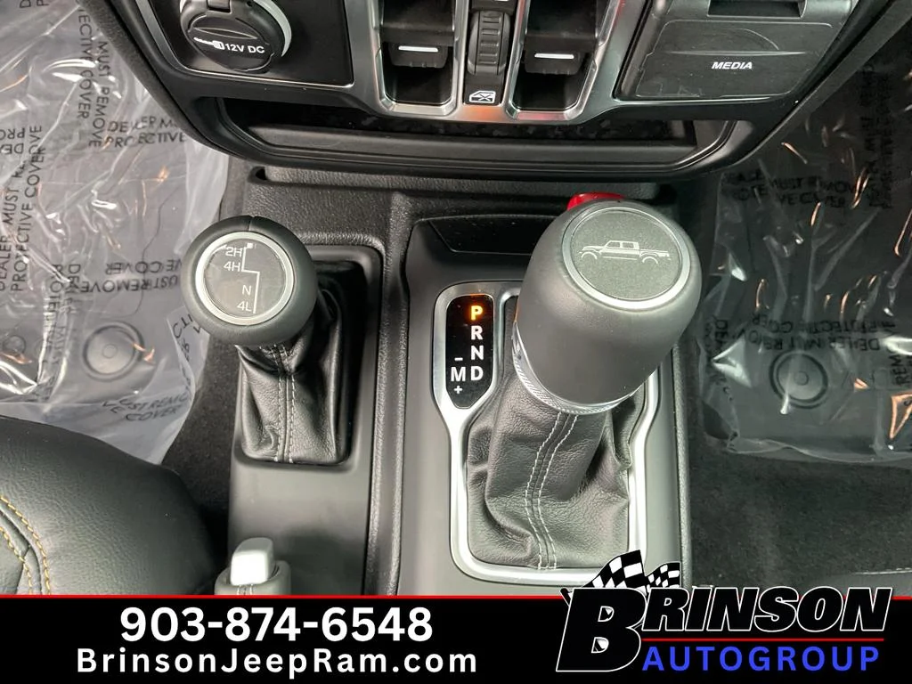 Used 2025 Black Clearcoat Jeep High Tide image 26