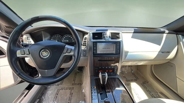 Used 2006 Black Raven Cadillac VSER image 17