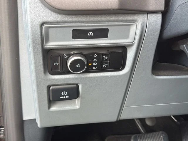 Used 2025 Black Ford XLT image 29