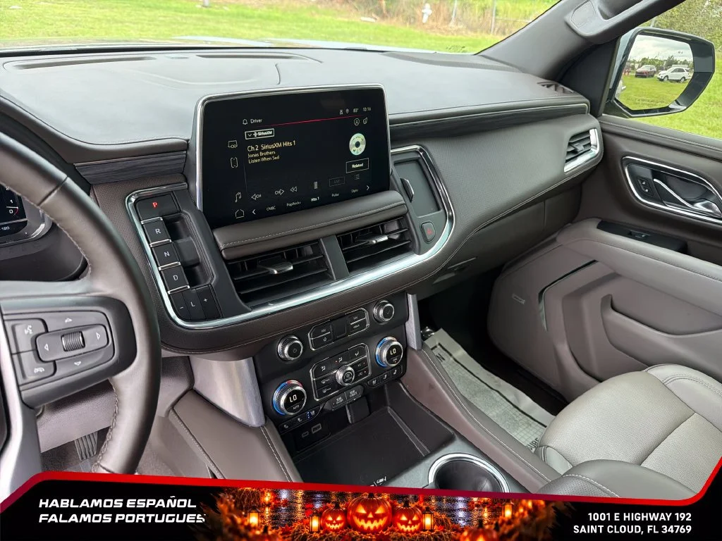 Used 2024 Sterling Metallic GMC SLT image 21