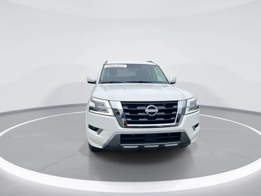 Used 2023 White Nissan SV image 3