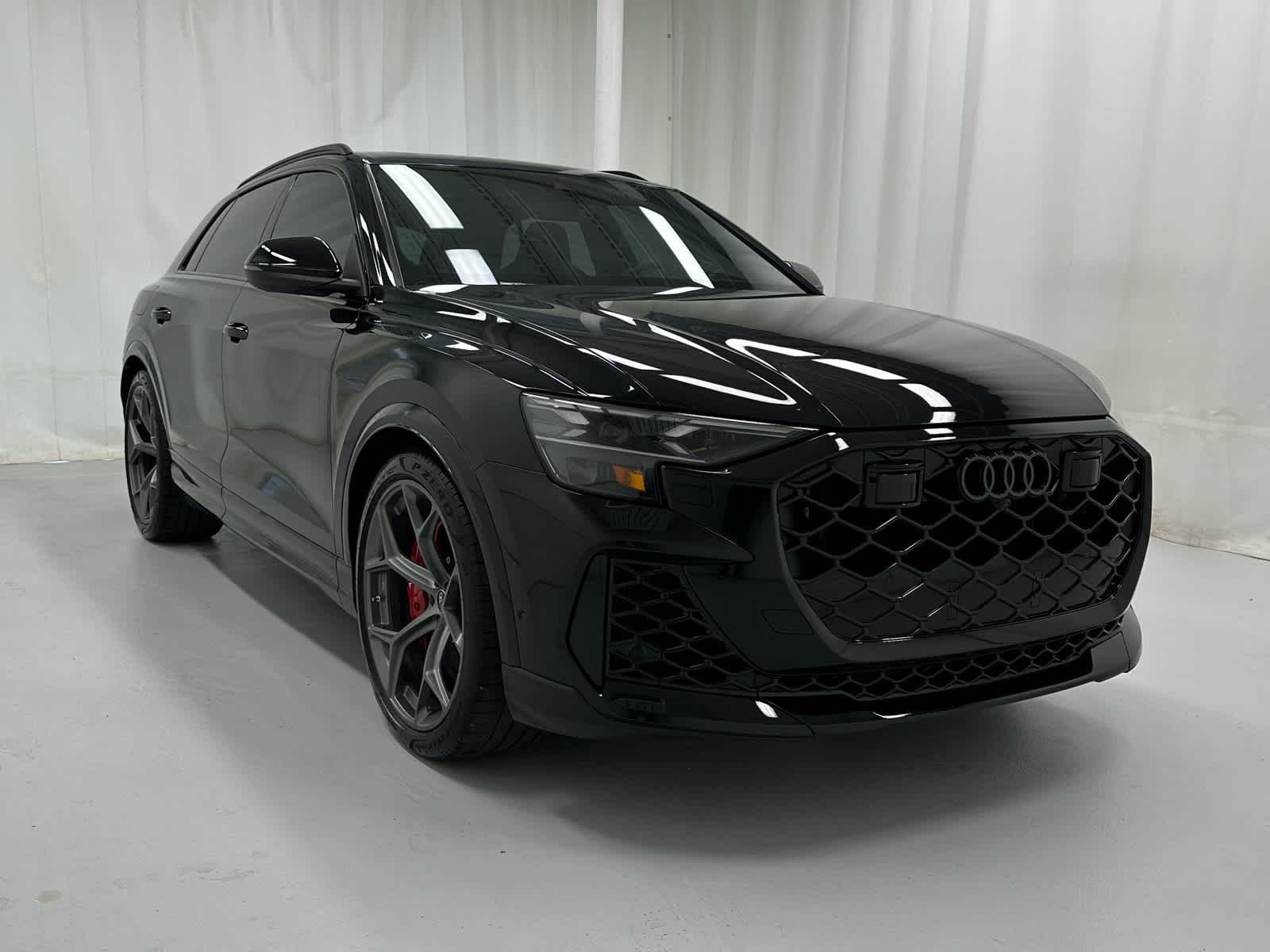 2025 Audi RS Q8 Base