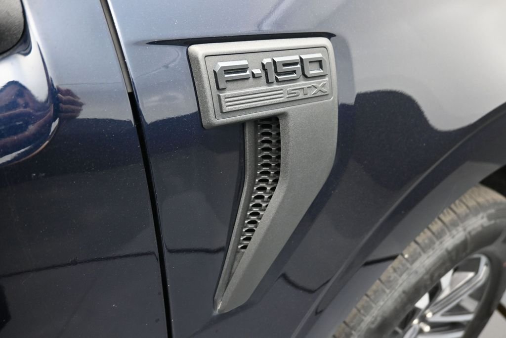Used 2023 Blue Ford XL image 24