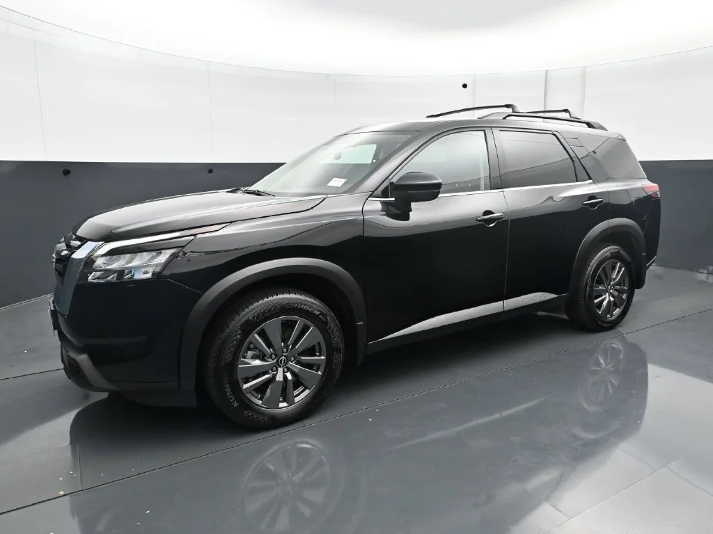 Used 2025 Super Black Nissan SV image 2