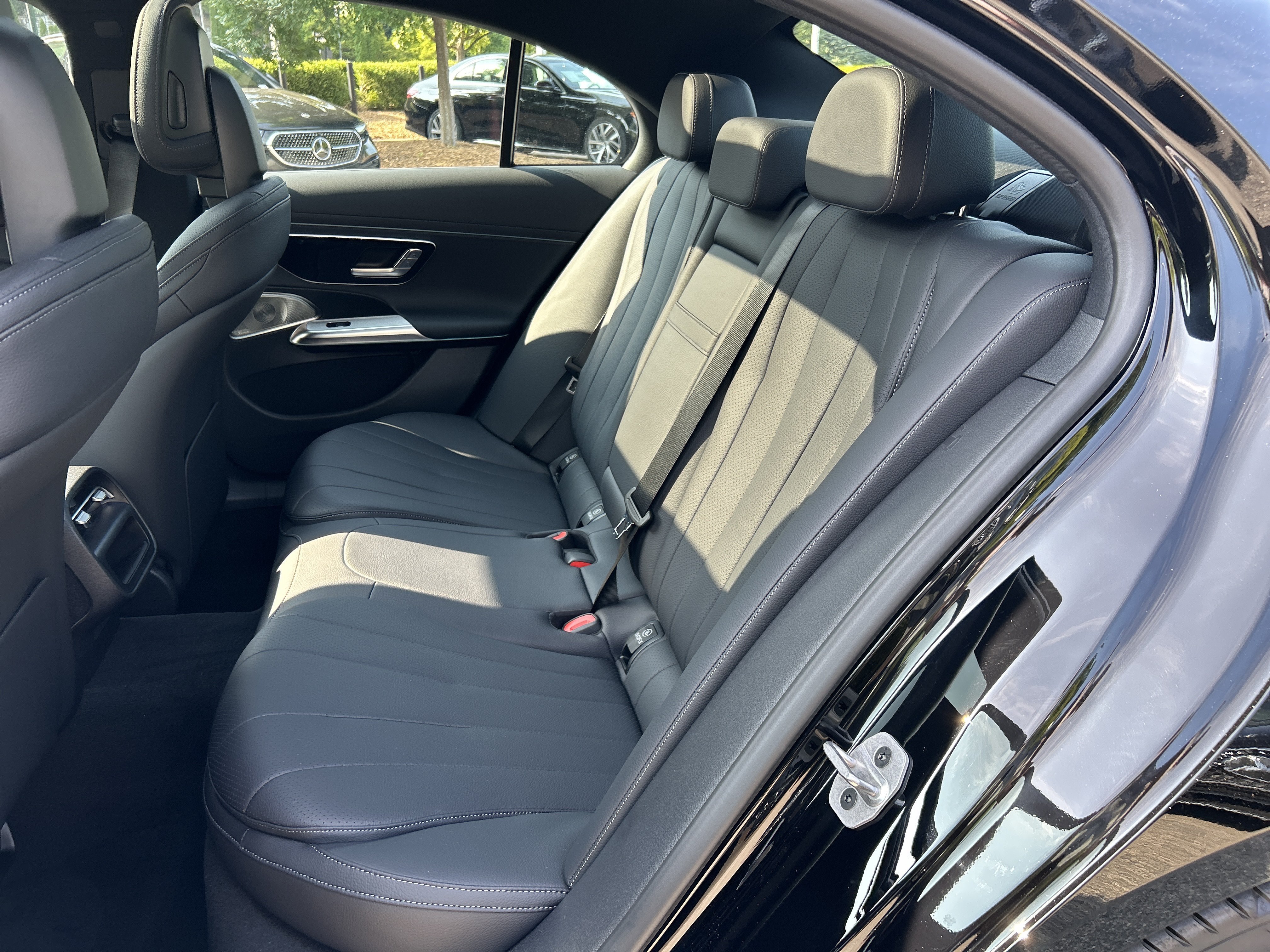 New 2026 Black Mercedes-Benz E 350 Sedan image 37