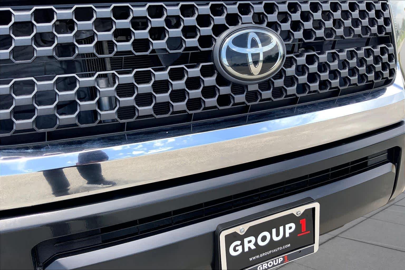 Used 2021 Magnetic Gray Metallic Toyota SR5 image 29