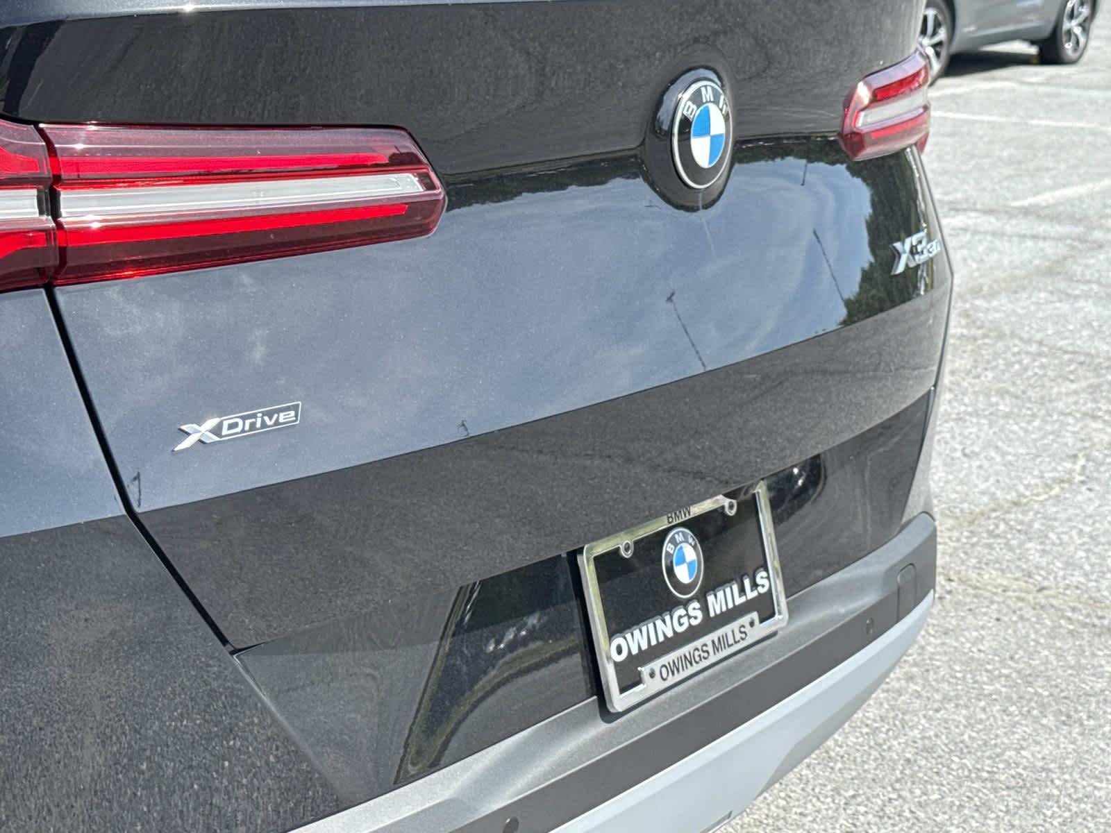 New 2026 Black Sapphire Metallic BMW 30 xDrive image 11