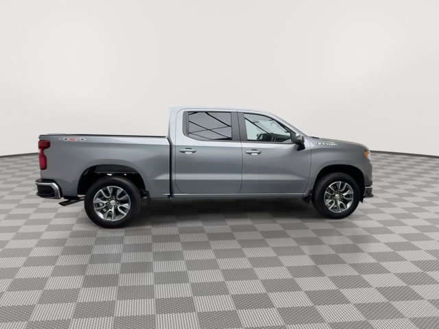 Used 2026 Sterling Gray Metallic Chevrolet LT image 42