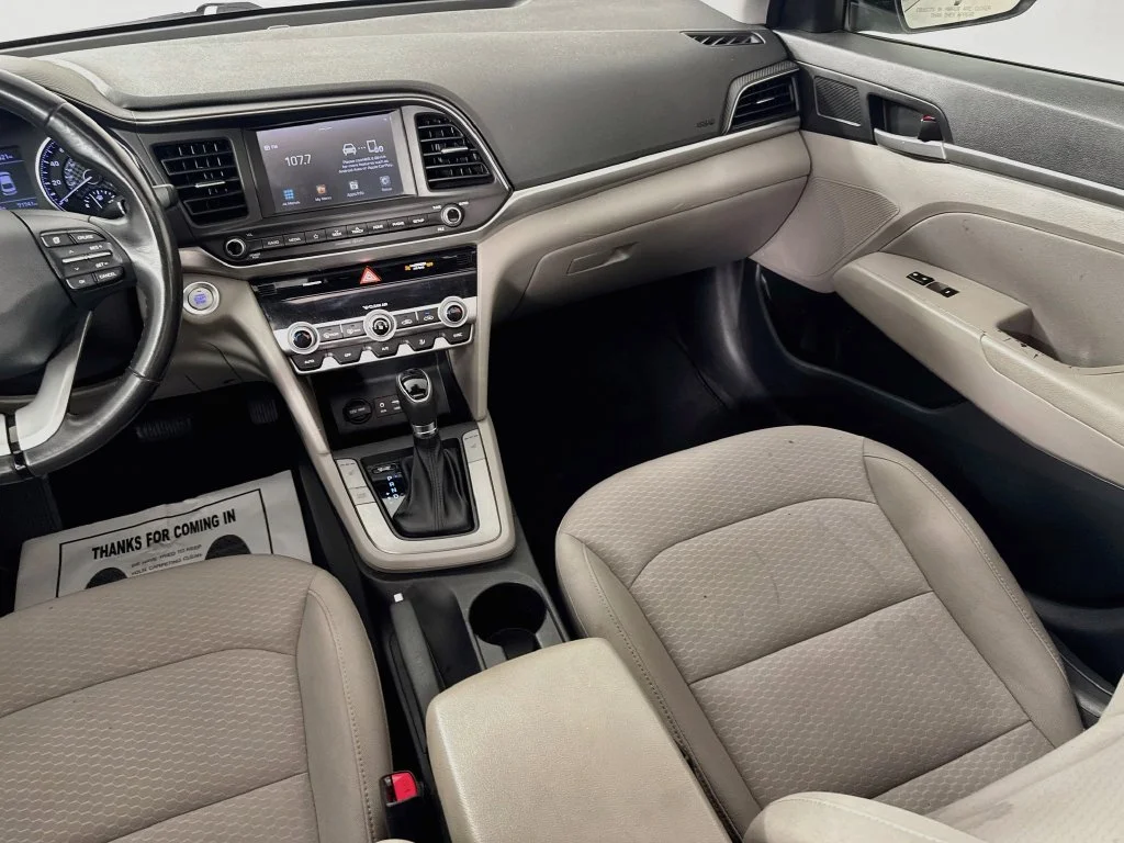 Used 2019 Machine Gray Hyundai Value Edition image 29