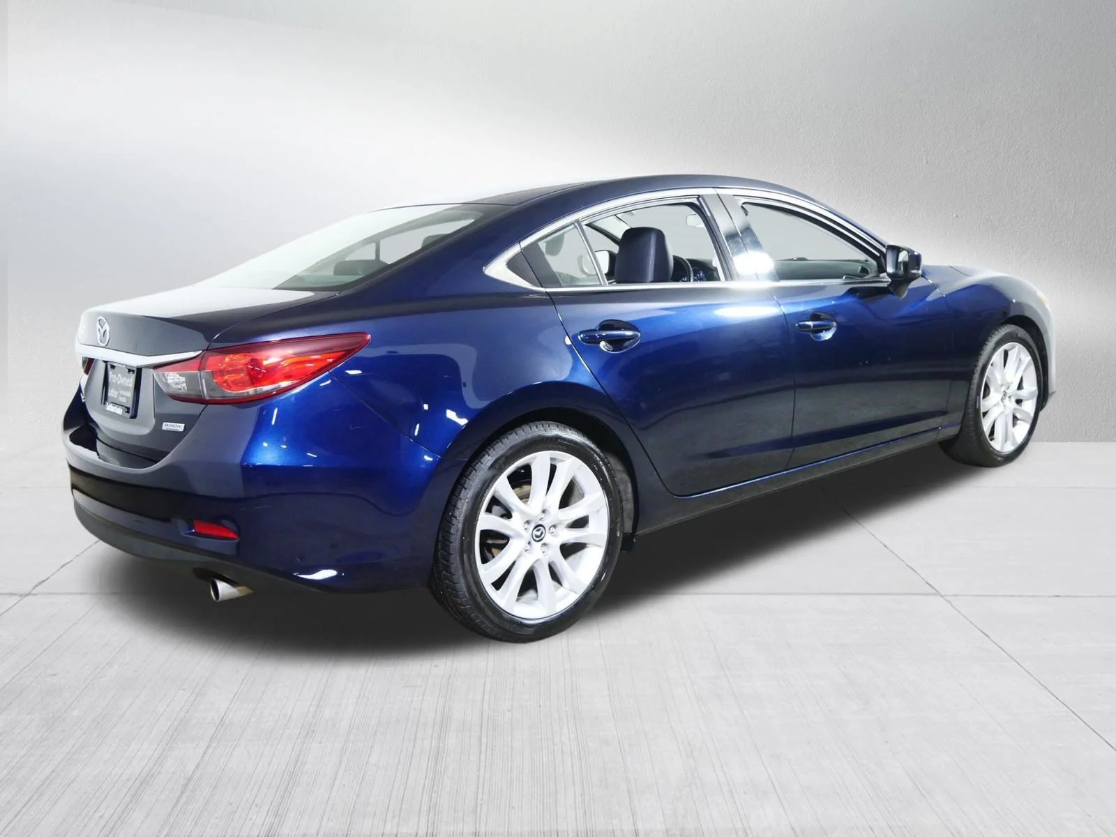 Used 2017 Deep Crystal Blue Mazda Touring image 7